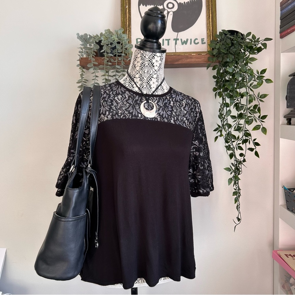 Elegant Black Lace Women's Top